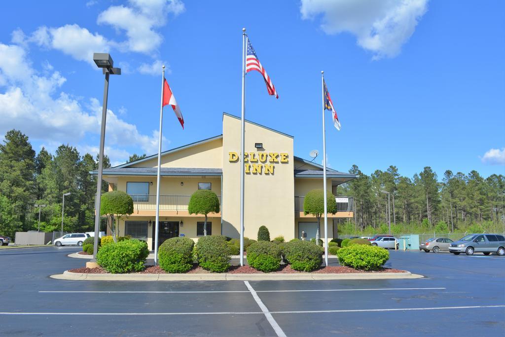 Deluxe Inn - Fayetteville I-95 Exterior photo